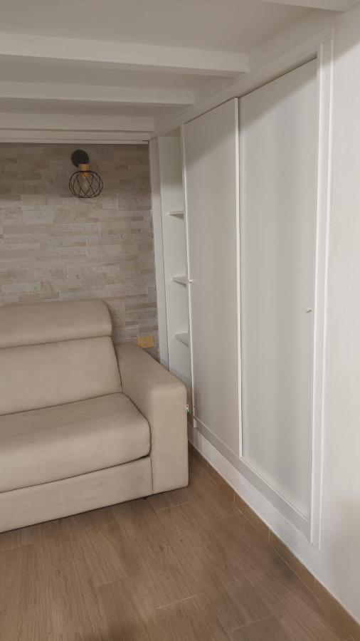 לטויאני Perla De Mar A 20M Dalla Spiaggia מראה חיצוני תמונה